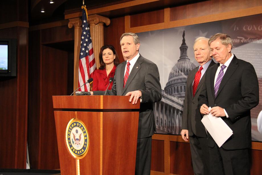 Free and Fair Iranian Elections-February 2012- Senator Hoeven speaks at a news conference to introduce a resolution calling for free and fair elections in Iran. Hoeven is joined by Senators Kelly Ayotte, Richard Blumenthal, Joe Lieberman and Lindsey Graham. Click http://goo.gl/IHGKb for more information on the resolution. 